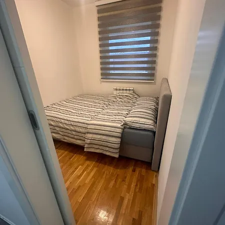 Betty Apartment